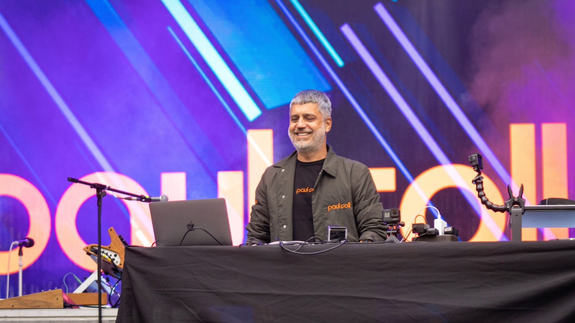 Untitled (1920 x 1080 px) (2)