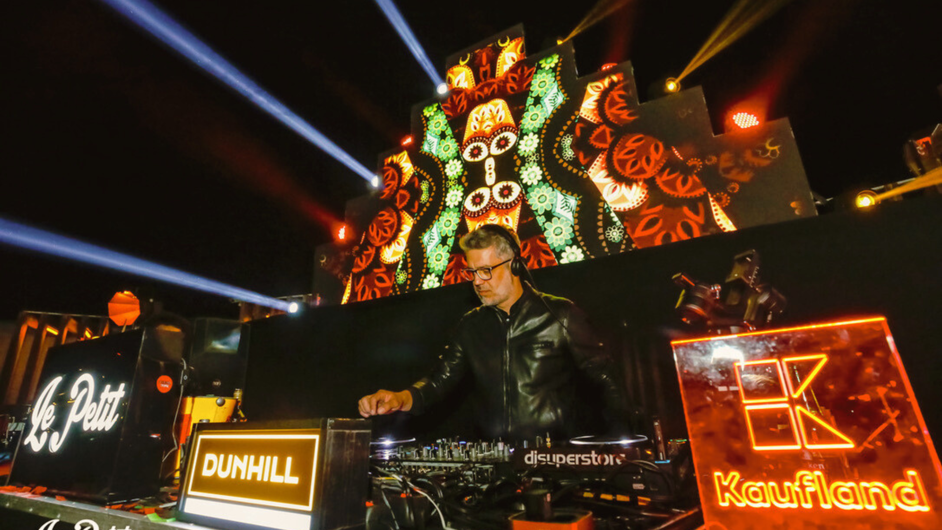 Untitled (1920 x 1080 px) (4)